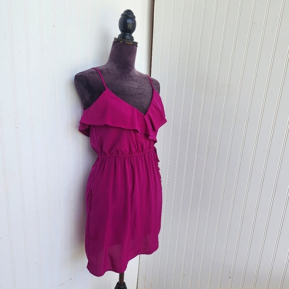 American Eagle Fushia Pink Silky Satin Ruffle V-Neck Dress Sleveless Sz XS - Picture 2 of 15